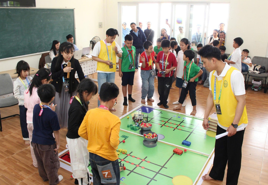 Cuộc thi Robocon ORC có bảng đấu dành cho MM886 slot game, bắn cá, lô đề, đá gà Tiểu học và THCS - THPT. robocon-dai-hoc-su-pham-ky-thuat-da-nang.jpg