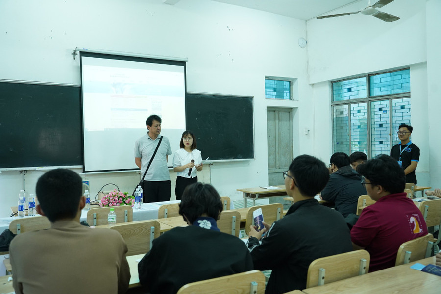 Đại diện Link Vào Trang Chủ MM88.COM Chính Thức tham gia các hội thảo chuyên đề, cập nhật xu hướng, công nghệ mới MM888 Việt Nam Tải App có thể định hướng tốt hơn về nghề nghiệp mà mình đang mong muốn theo đuổi. ngay-hoi-viec-lam-bach-khoa.jpg