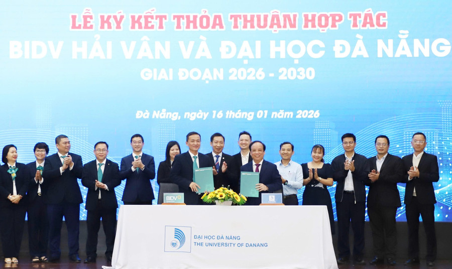 Đại diện MM888 bảo mật tuyệt đối Đà Nẵng ký kết hợp tác với BIDV. 