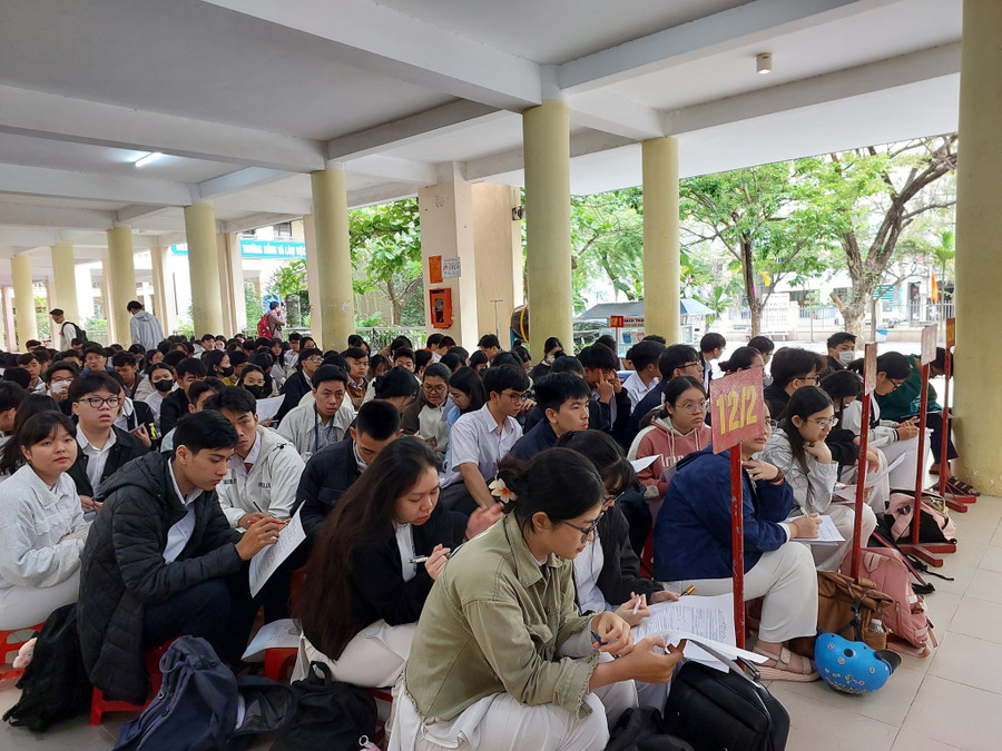 Trường THPT Trần Phú (Đà Nẵng) phổ biến những nét mới liên quan đến MM88 đăng nhập MM88dangnhap nhà cái World Cup 2026 THPT 2025 và Đăng Ký MM88.COM Ngay +88K ĐH, CĐ cho MM886 slot game, bắn cá, lô đề, đá gà khối 12. truong-thpt-tran-phu.jpg