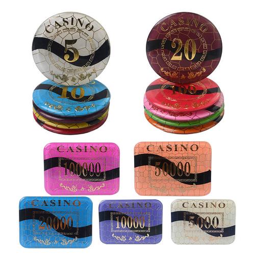 Ông Huỳnh Ngọc Quang, Phó Trưởng phòng PCCC&CNCH 88MM88 kèo WC hôm nay TPHCM cung cấp thông tin tại buổi họp báo, chiều 31/5.